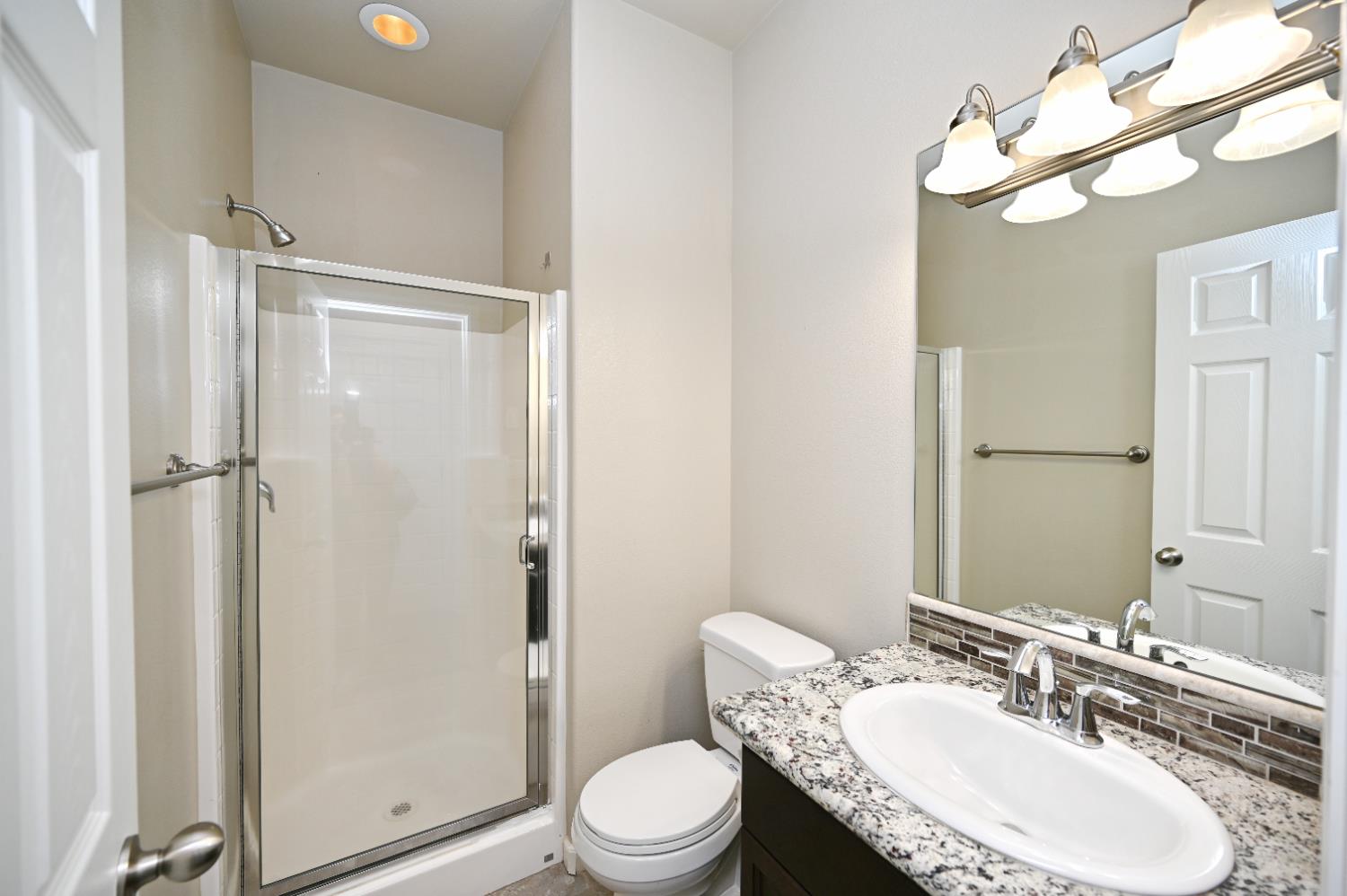 3581 Griffith Ave, Clovis, CA 93619