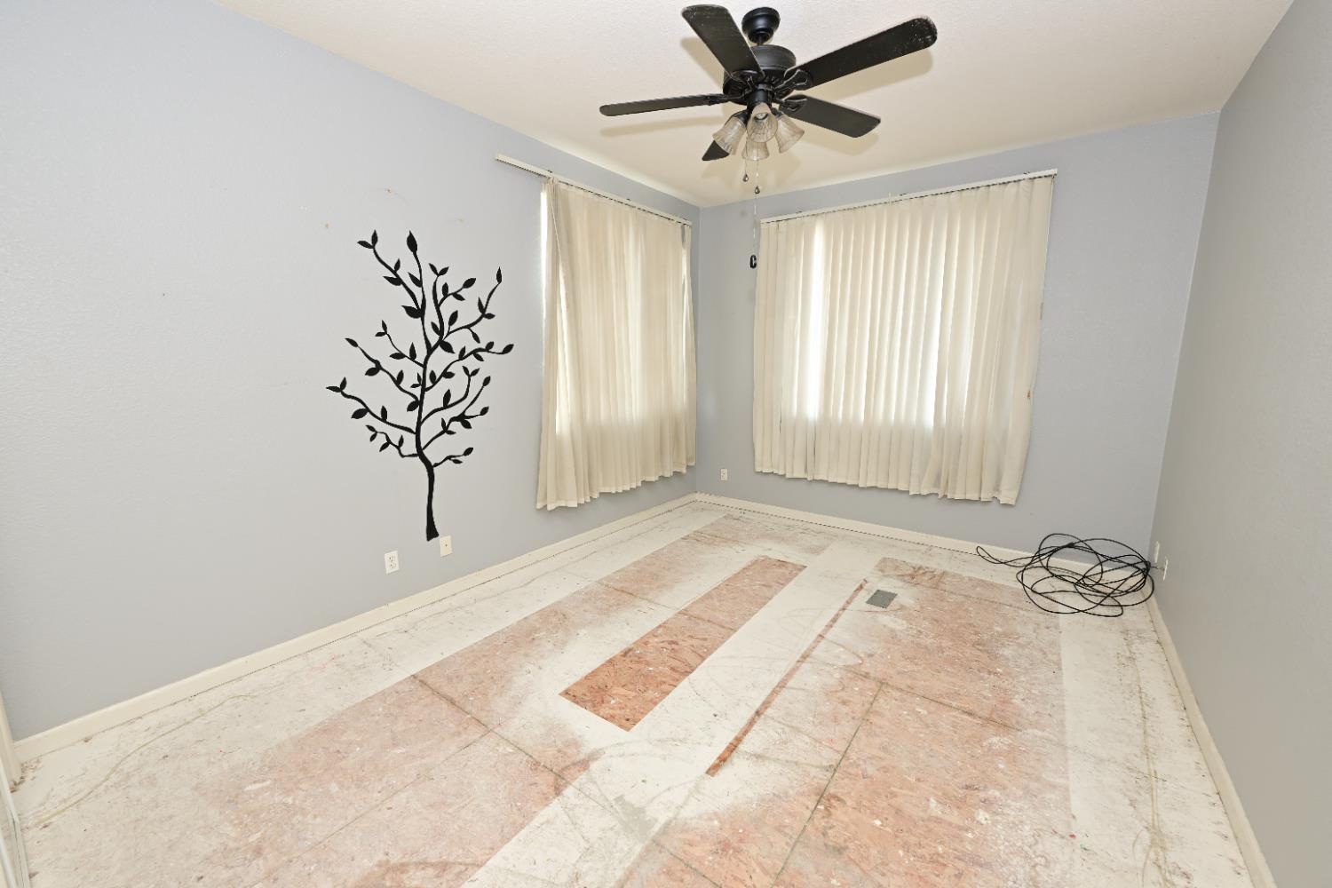 14035 Spyglass Cir, Chowchilla, CA 93610