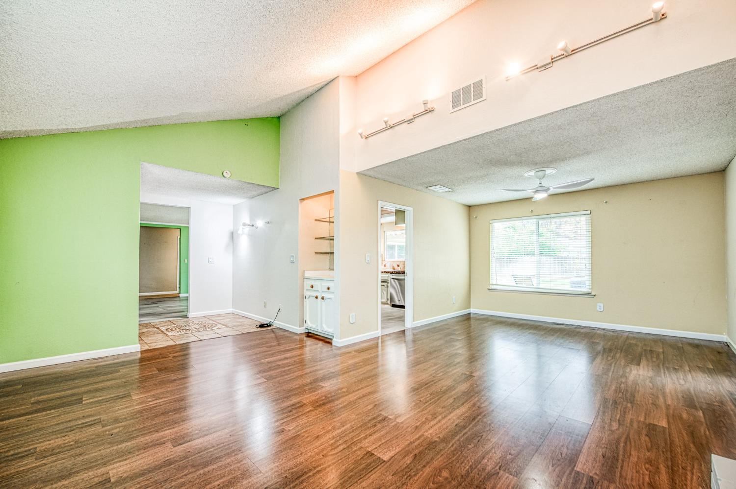 3338 E Menlo Ave, Fresno, CA 93710