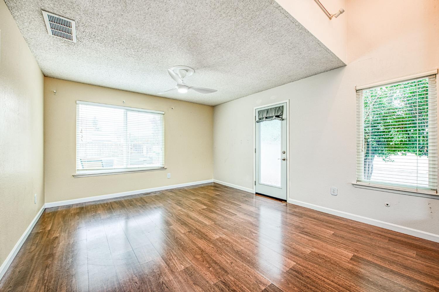 3338 E Menlo Ave, Fresno, CA 93710