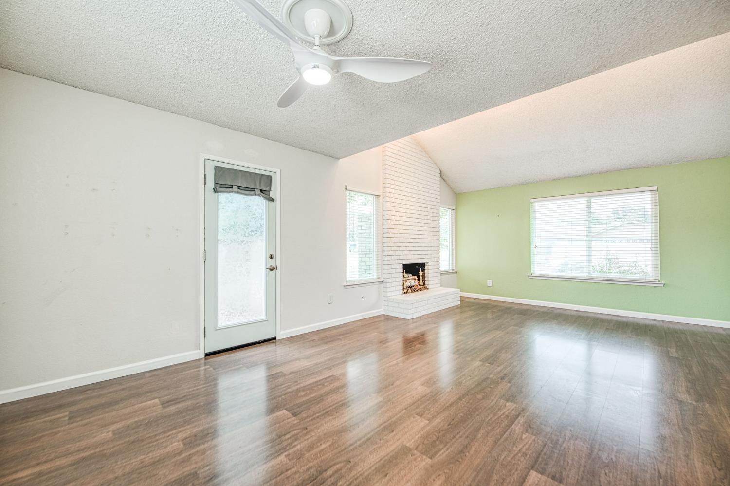 3338 E Menlo Ave, Fresno, CA 93710