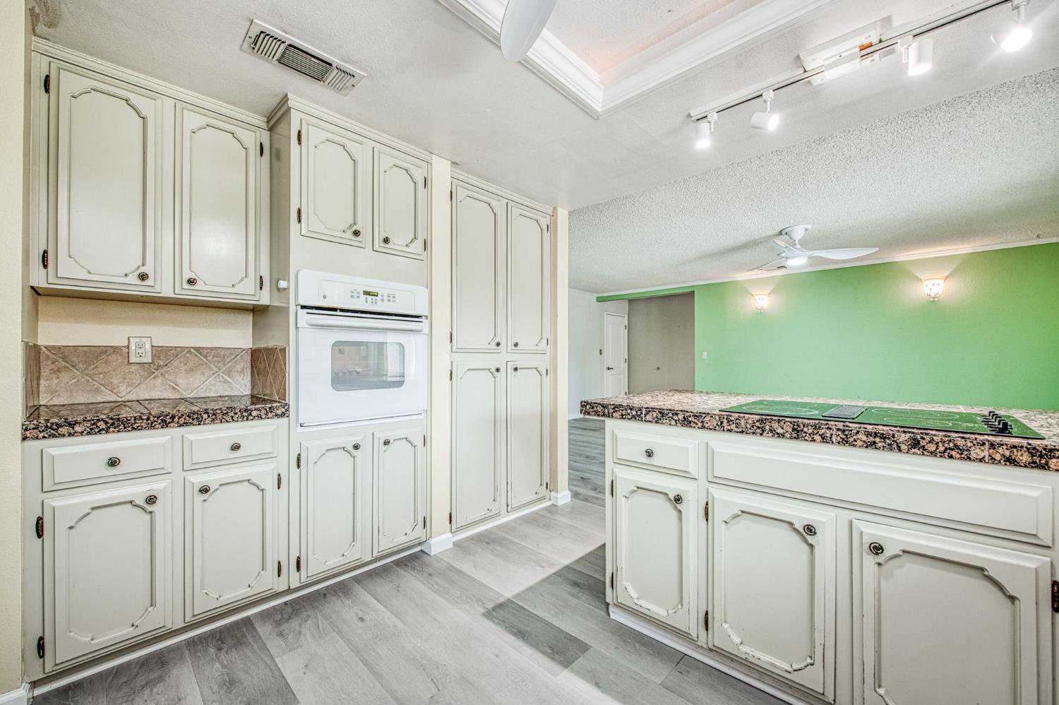 3338 E Menlo Ave, Fresno, CA 93710