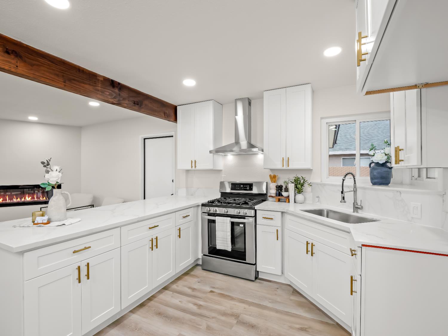 4679 E Norwich Ave, Fresno, CA 93726