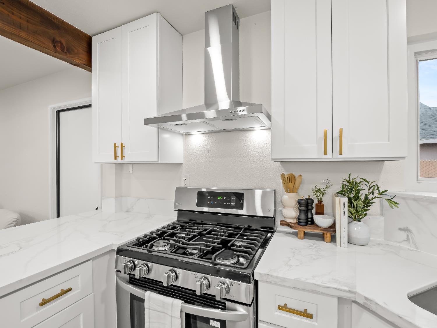 4679 E Norwich Ave, Fresno, CA 93726