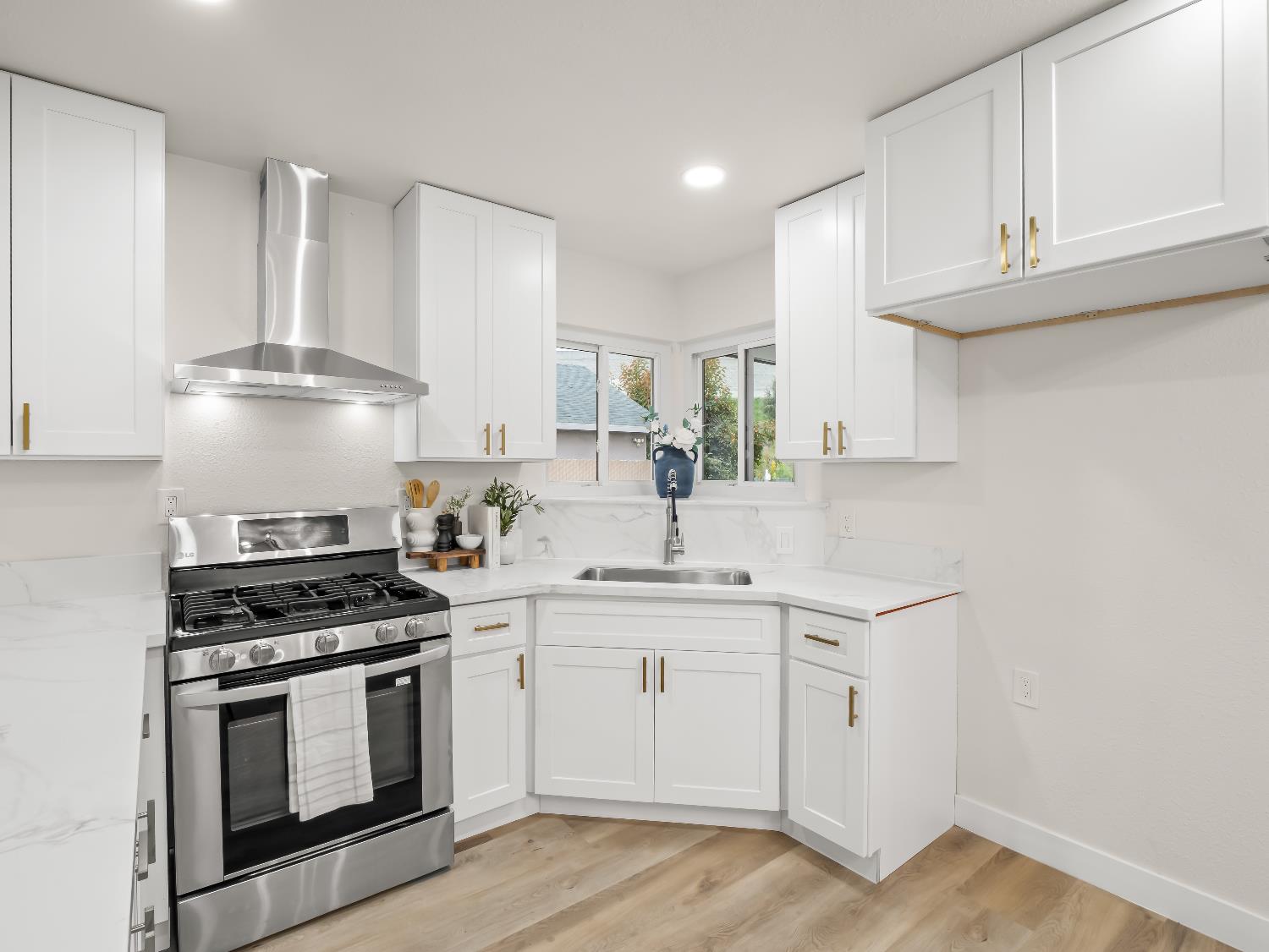 4679 E Norwich Ave, Fresno, CA 93726