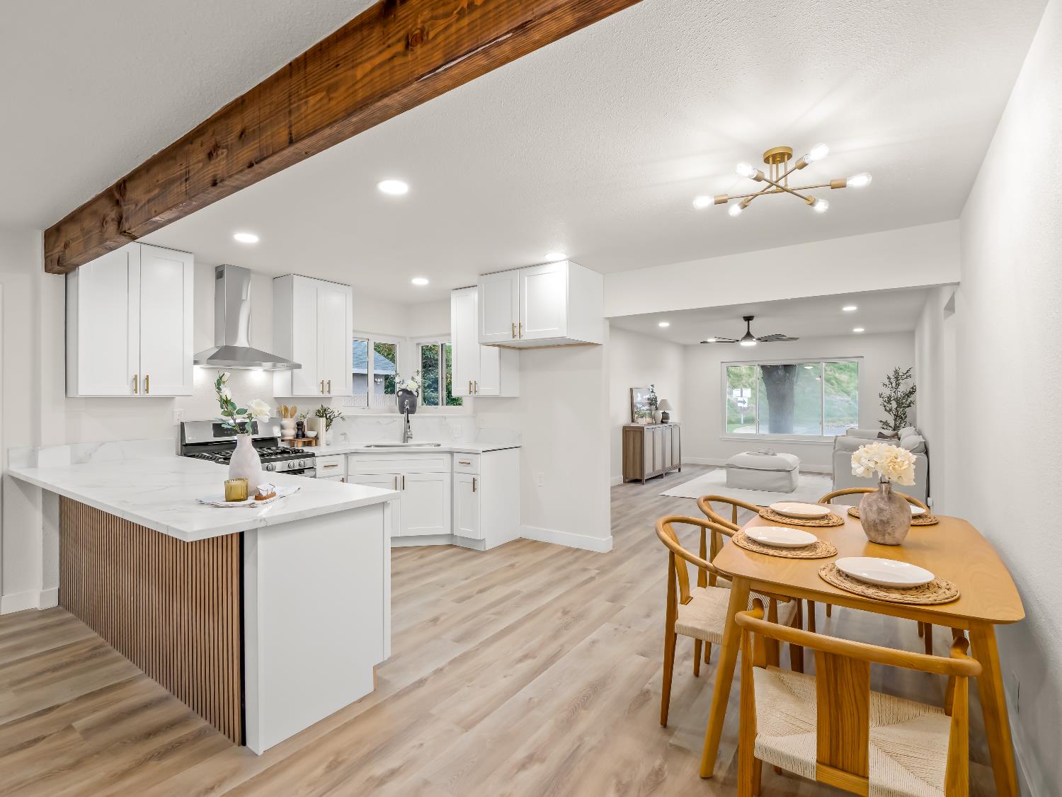 4679 E Norwich Ave, Fresno, CA 93726