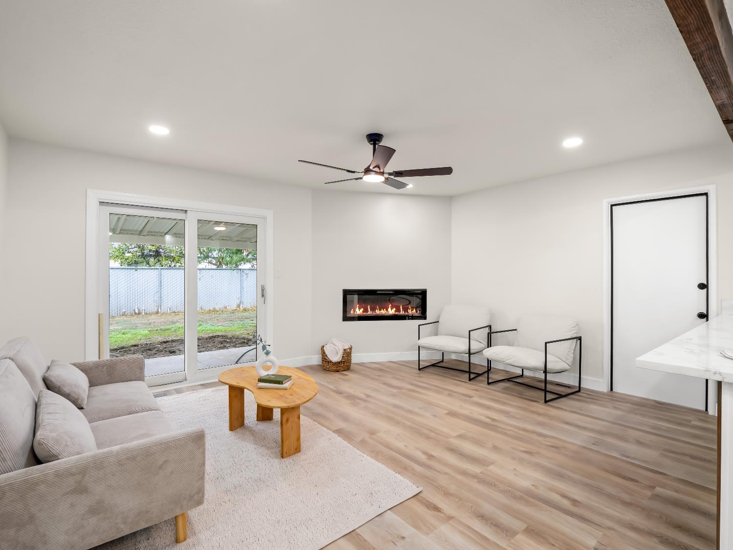 4679 E Norwich Ave, Fresno, CA 93726