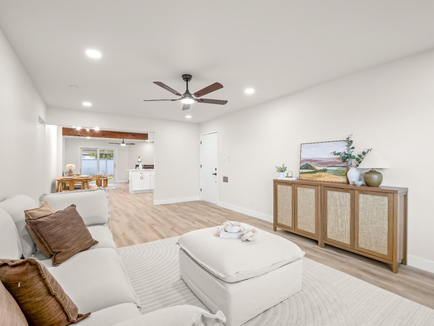 4679 E Norwich Ave, Fresno, CA 93726