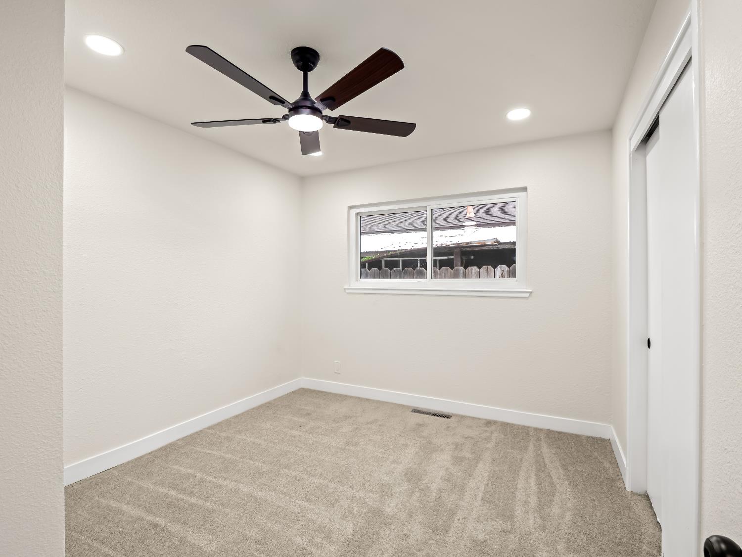 4679 E Norwich Ave, Fresno, CA 93726