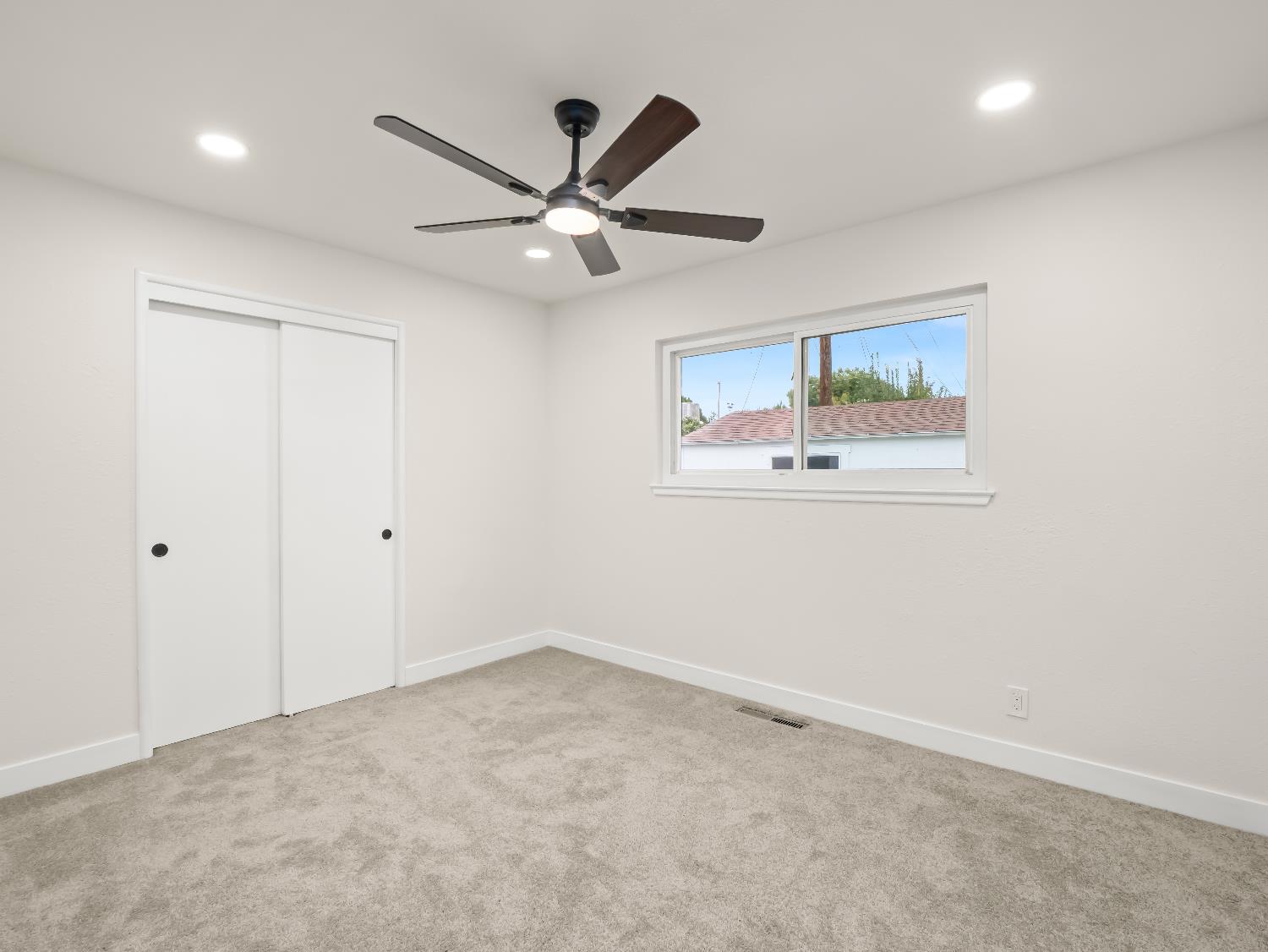 4679 E Norwich Ave, Fresno, CA 93726