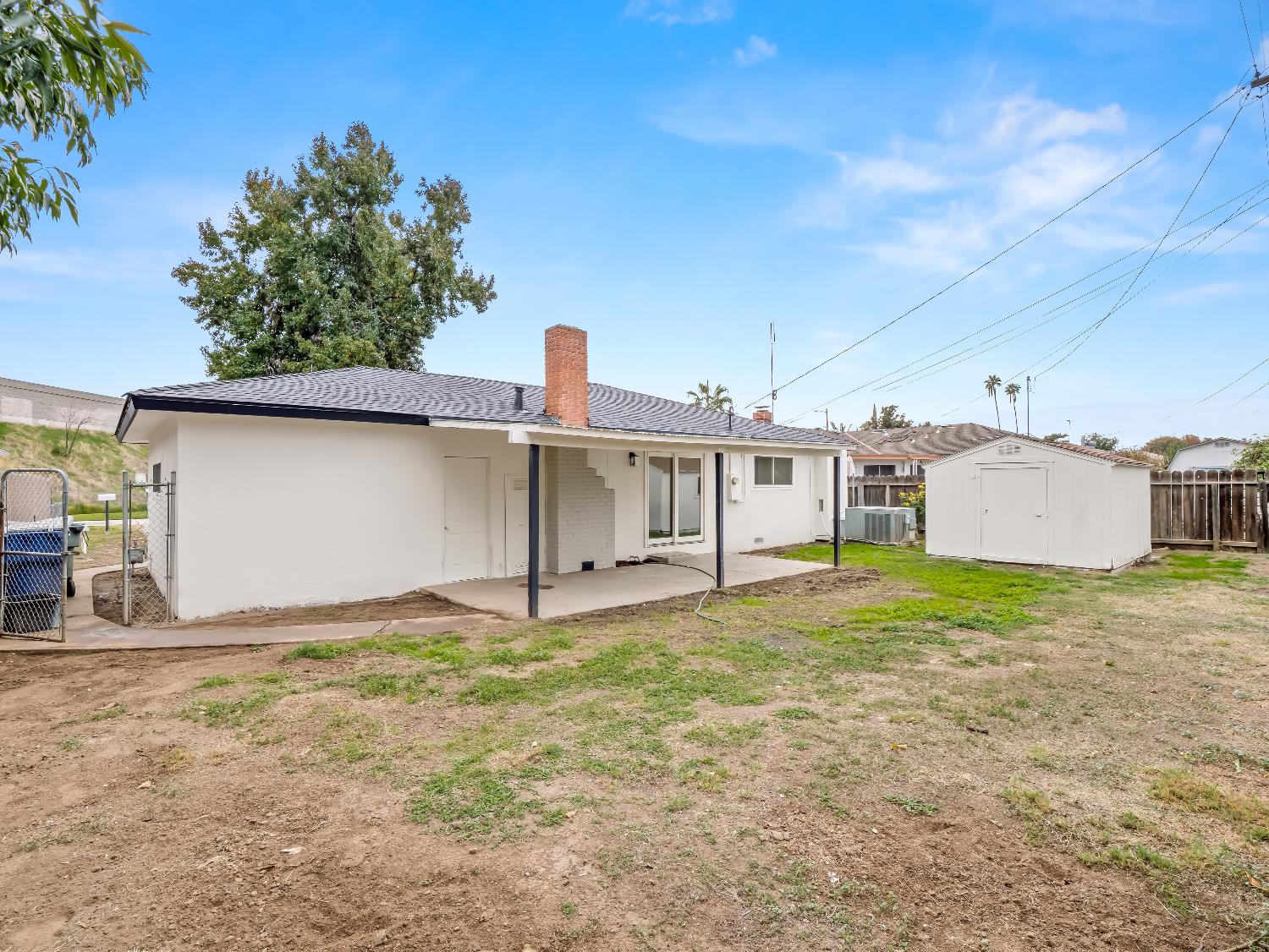 4679 E Norwich Ave, Fresno, CA 93726