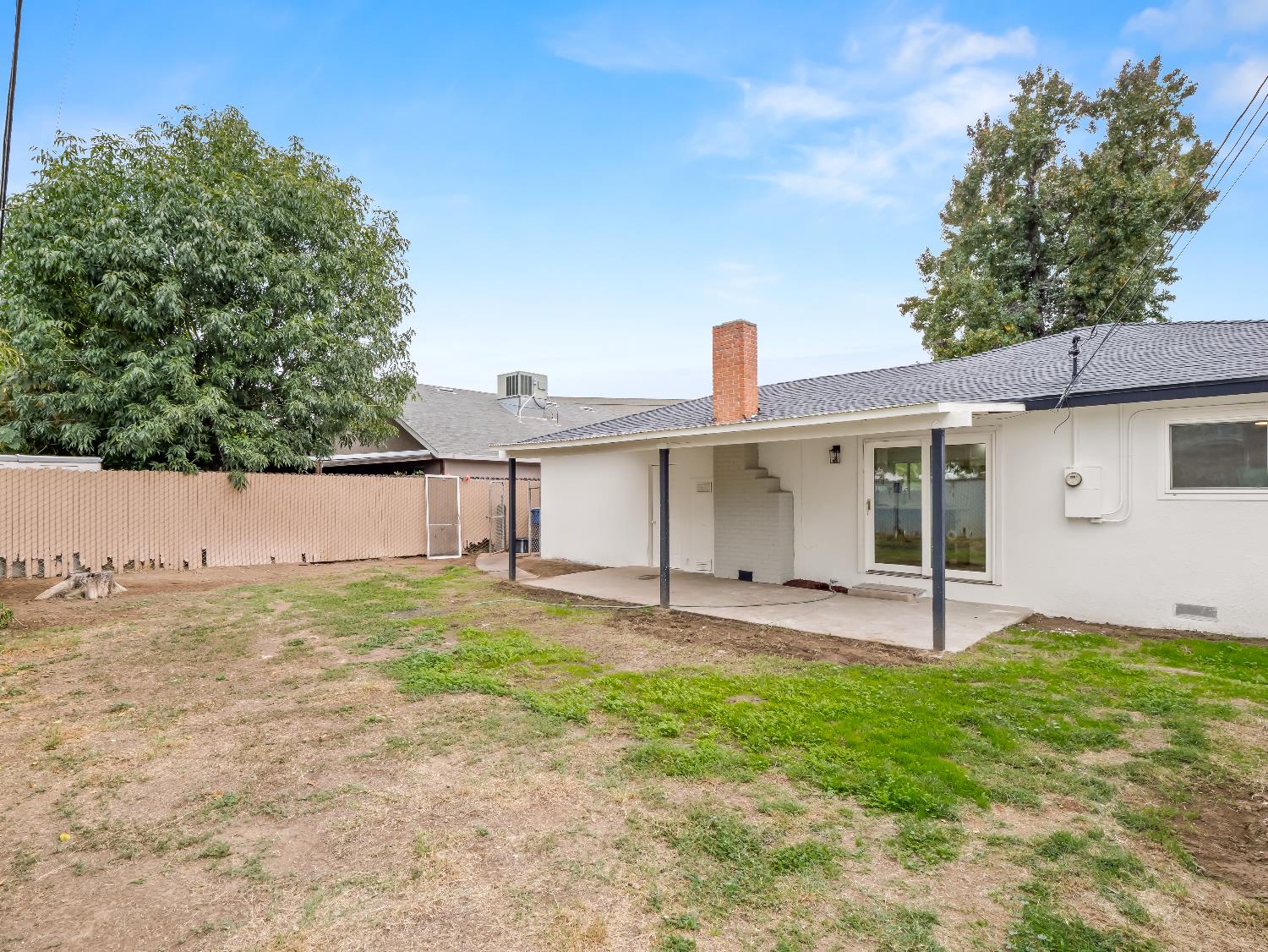 4679 E Norwich Ave, Fresno, CA 93726