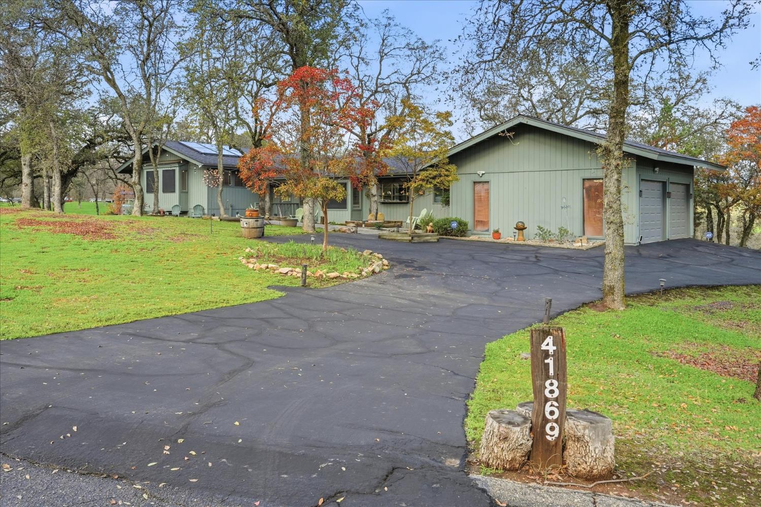 41869 Horseshoe Bend, Coarsegold, CA 93614