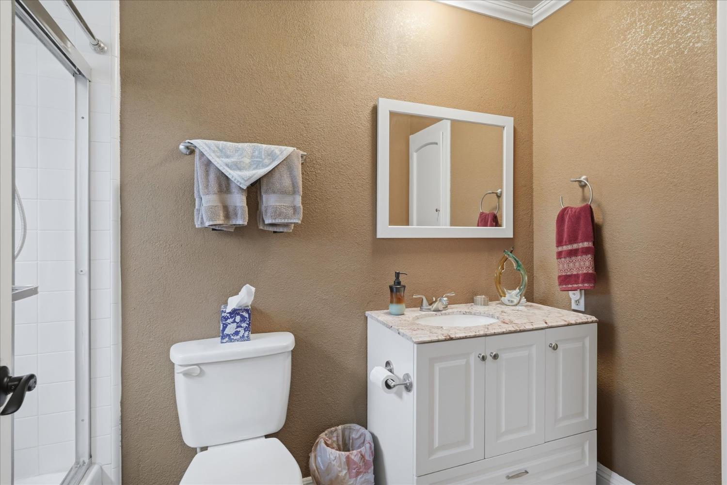 41869 Horseshoe Bend, Coarsegold, CA 93614