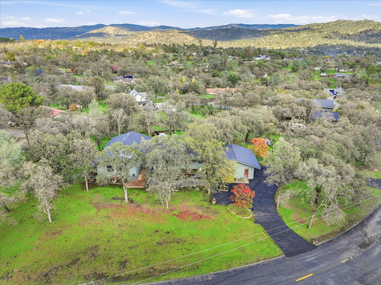 41869 Horseshoe Bend, Coarsegold, CA 93614