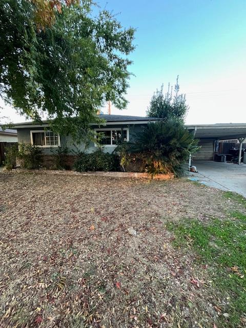 4959 E Carmen, Fresno, CA 93727