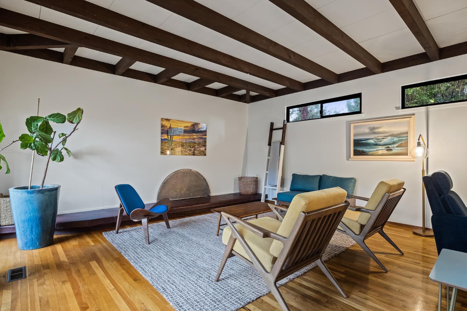 1135 E Santa Ana Ave, Fresno, CA 93704