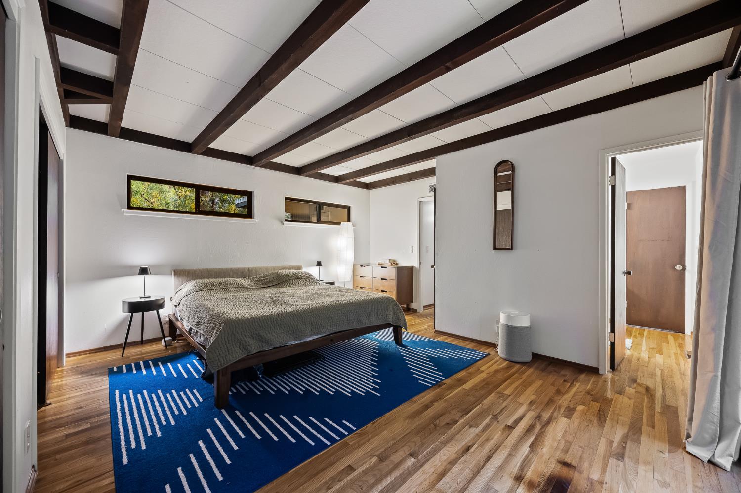 1135 E Santa Ana Ave, Fresno, CA 93704