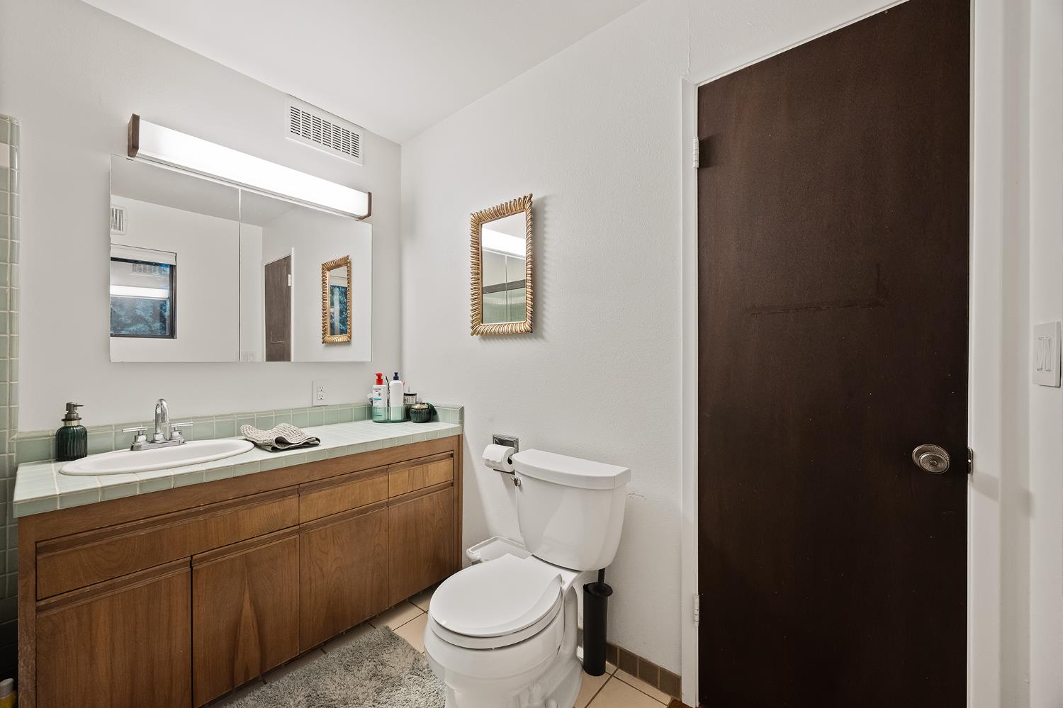 1135 E Santa Ana Ave, Fresno, CA 93704