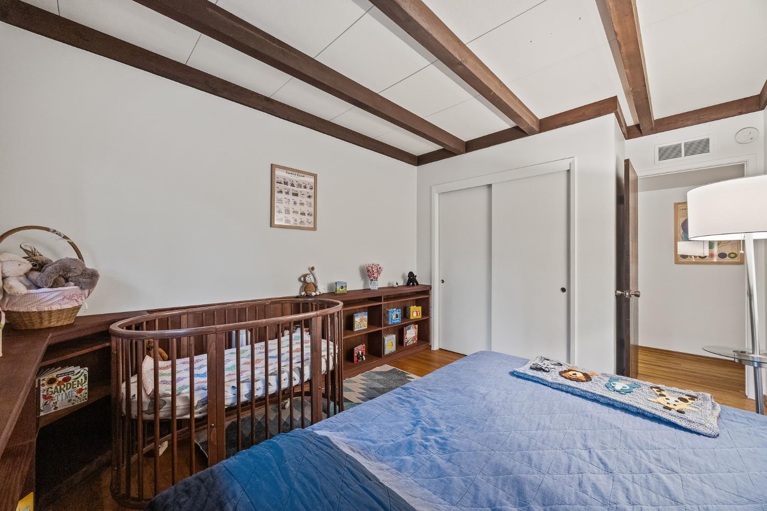 1135 E Santa Ana Ave, Fresno, CA 93704