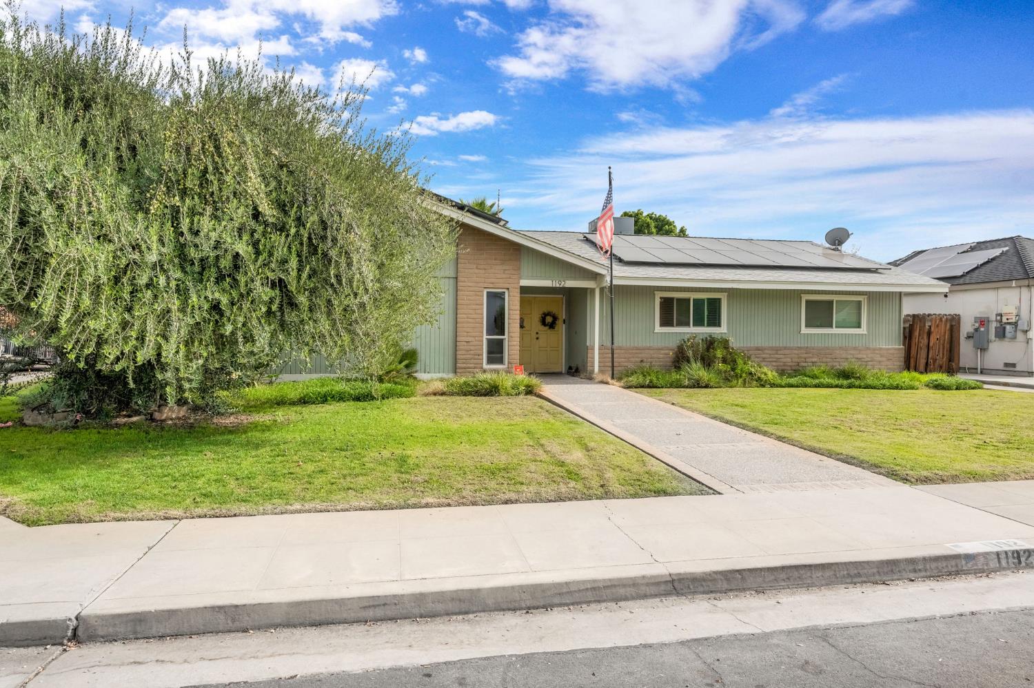 1192 Ashland Dr, Lemoore, CA 93245