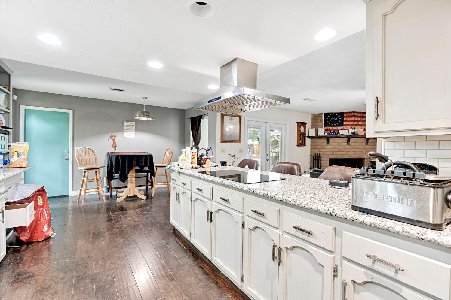 1192 Ashland Dr, Lemoore, CA 93245