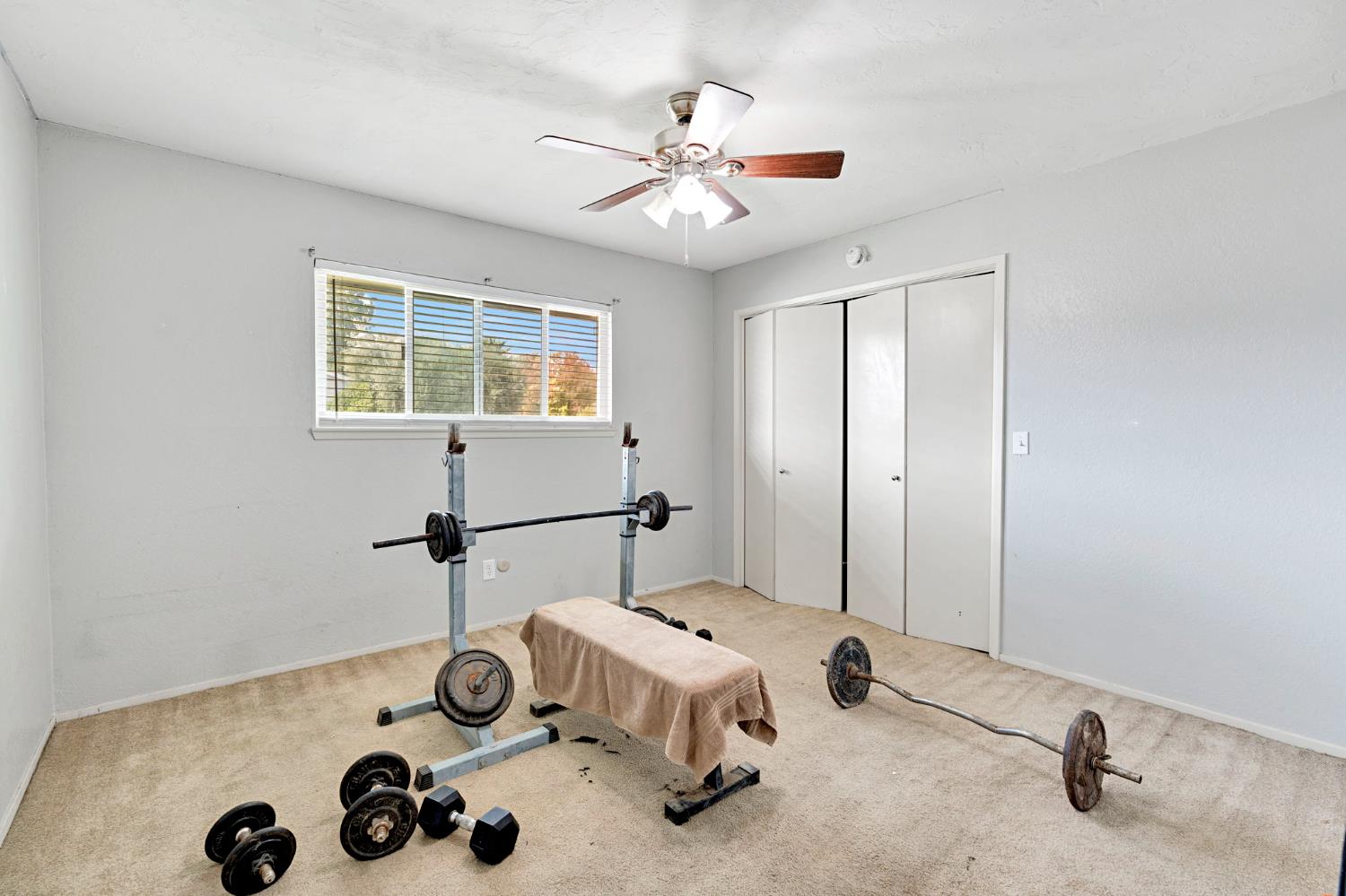 1192 Ashland Dr, Lemoore, CA 93245