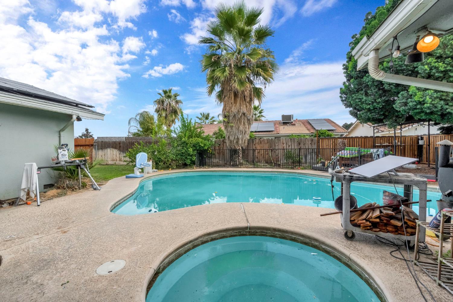 1192 Ashland Dr, Lemoore, CA 93245