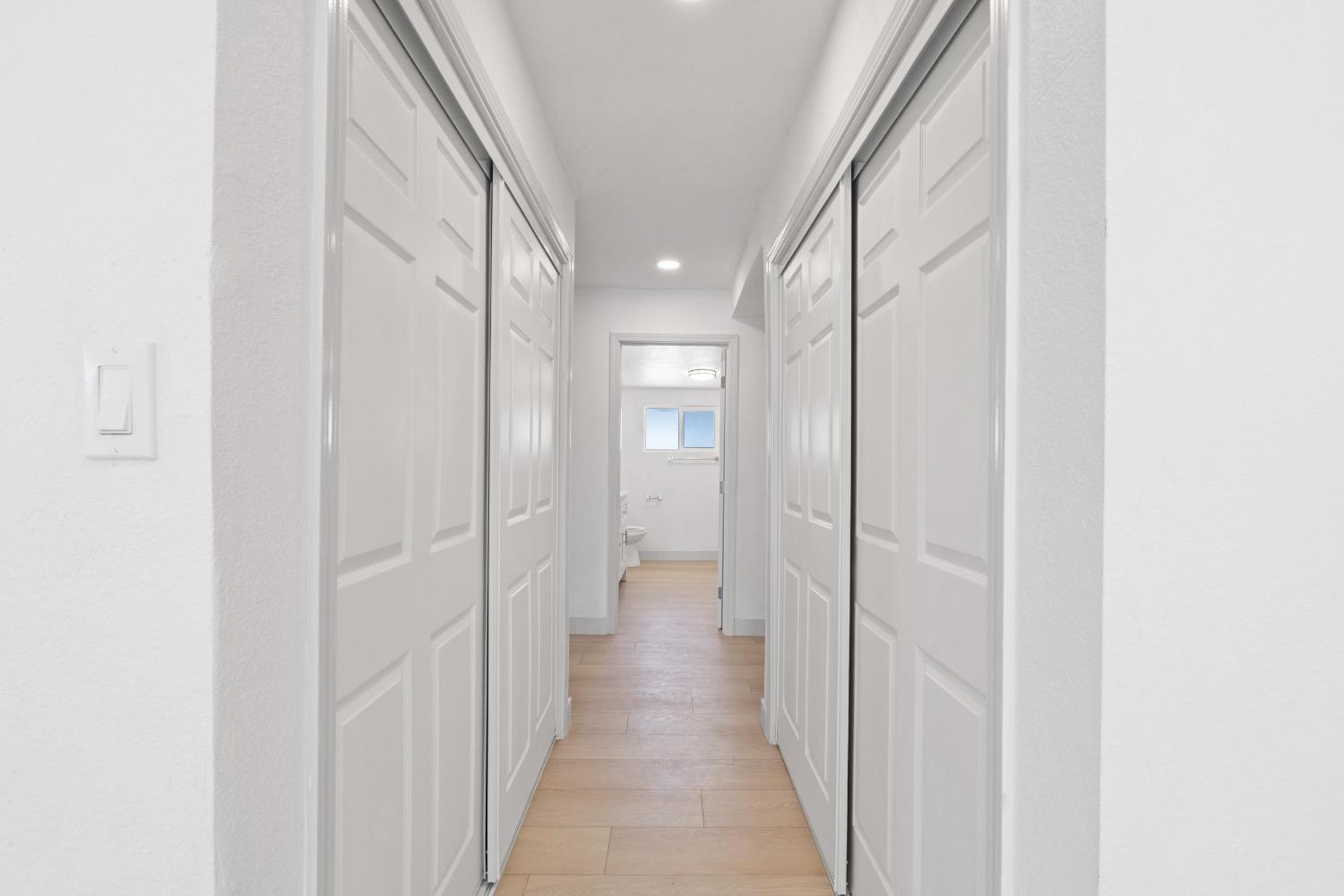 1554 W Thomas Ave, Fresno, CA 93728