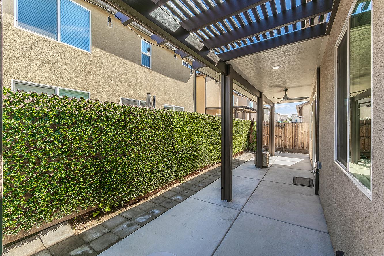 6136 W Oakley, Fresno, CA 93723