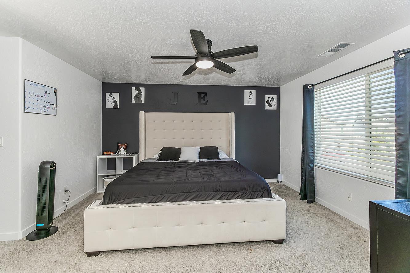 6136 W Oakley, Fresno, CA 93723