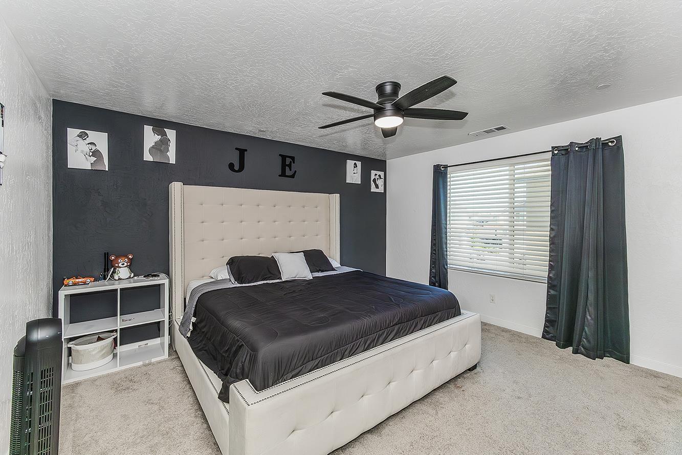 6136 W Oakley, Fresno, CA 93723