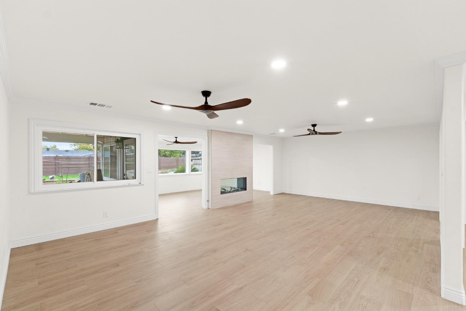 1345 W Escalon Ave, Fresno, CA 93711