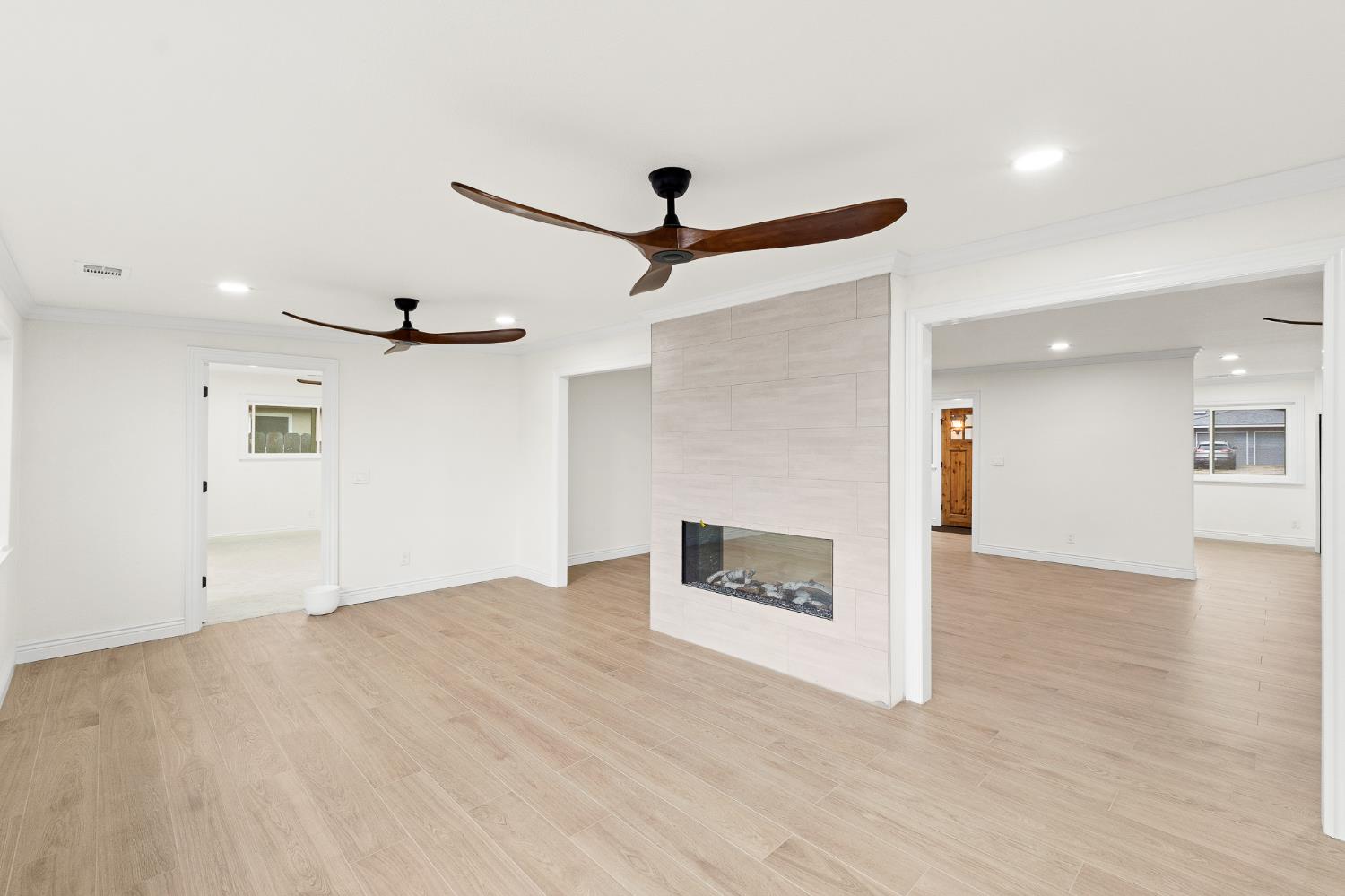 1345 W Escalon Ave, Fresno, CA 93711