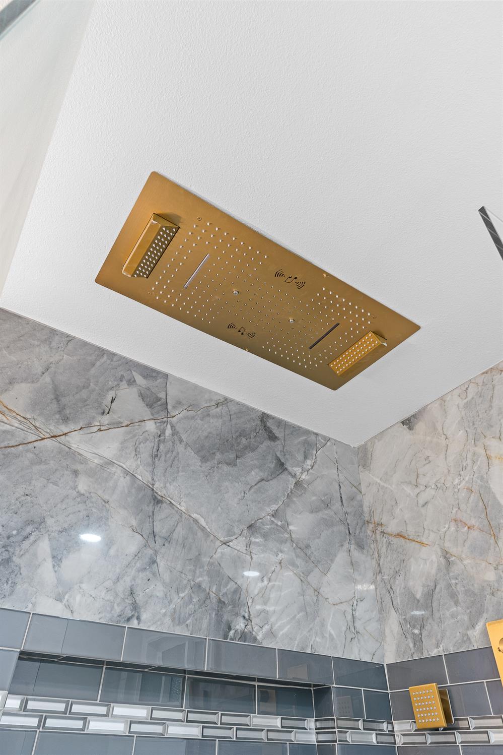 1345 W Escalon Ave, Fresno, CA 93711