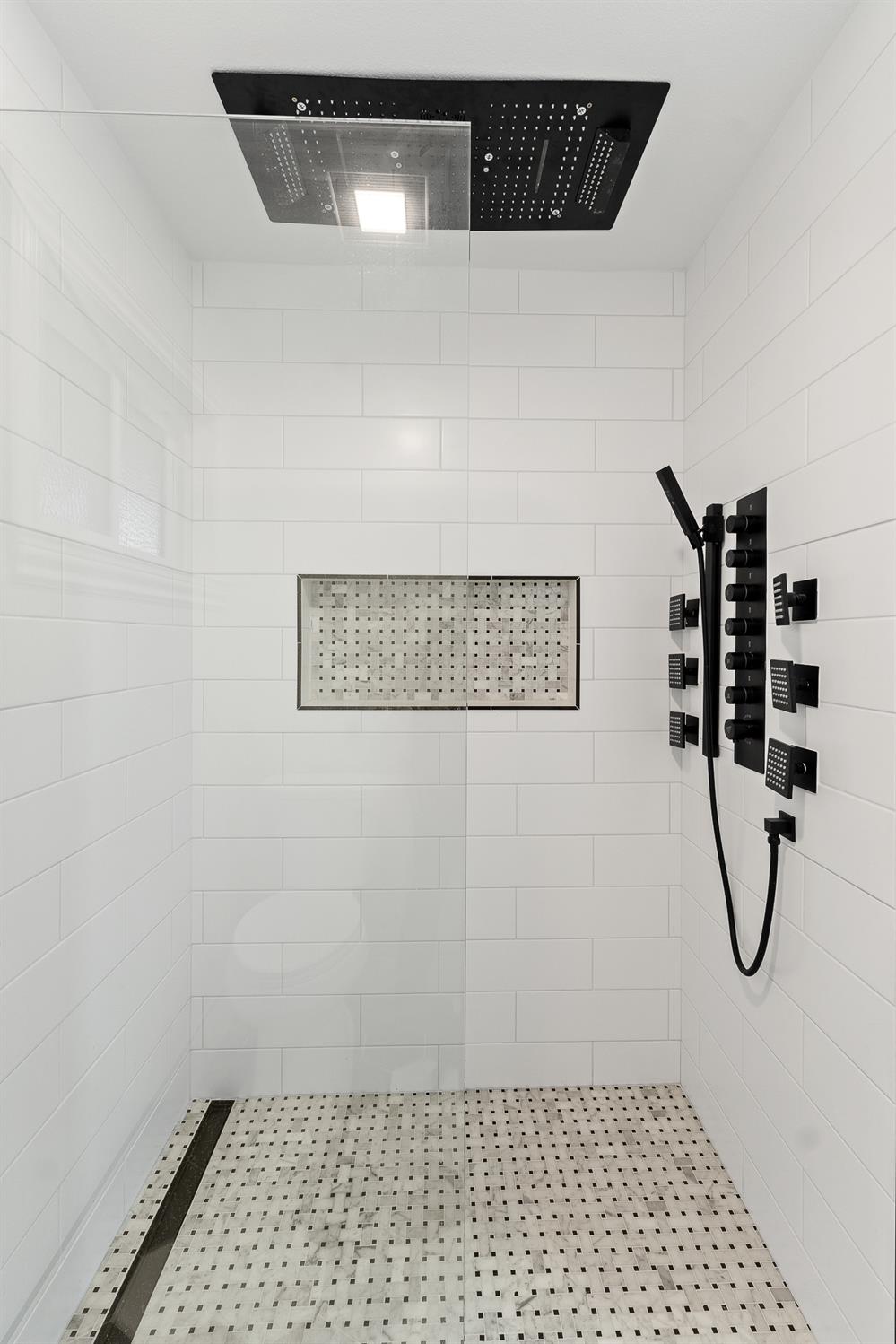 1345 W Escalon Ave, Fresno, CA 93711