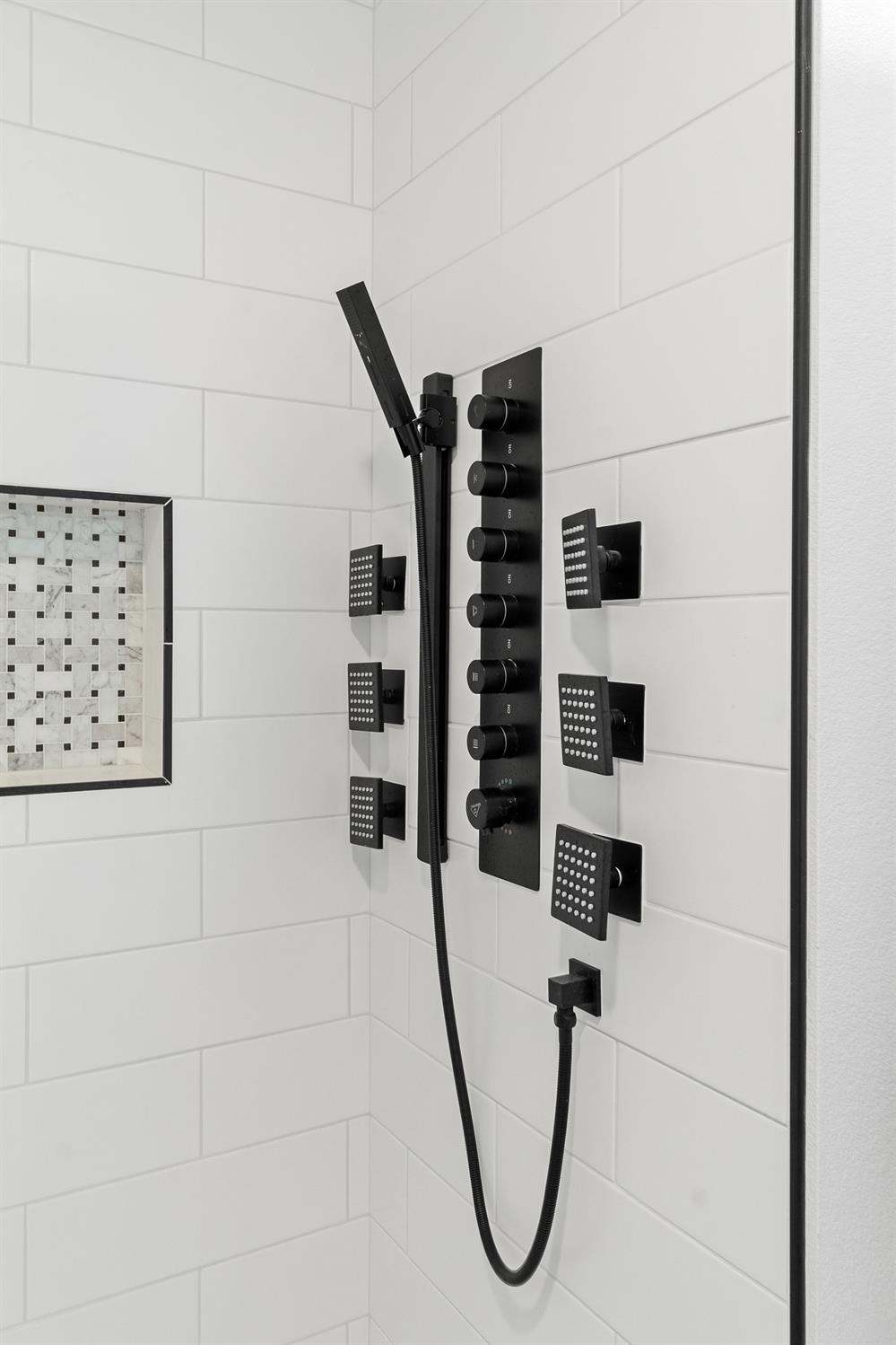 1345 W Escalon Ave, Fresno, CA 93711