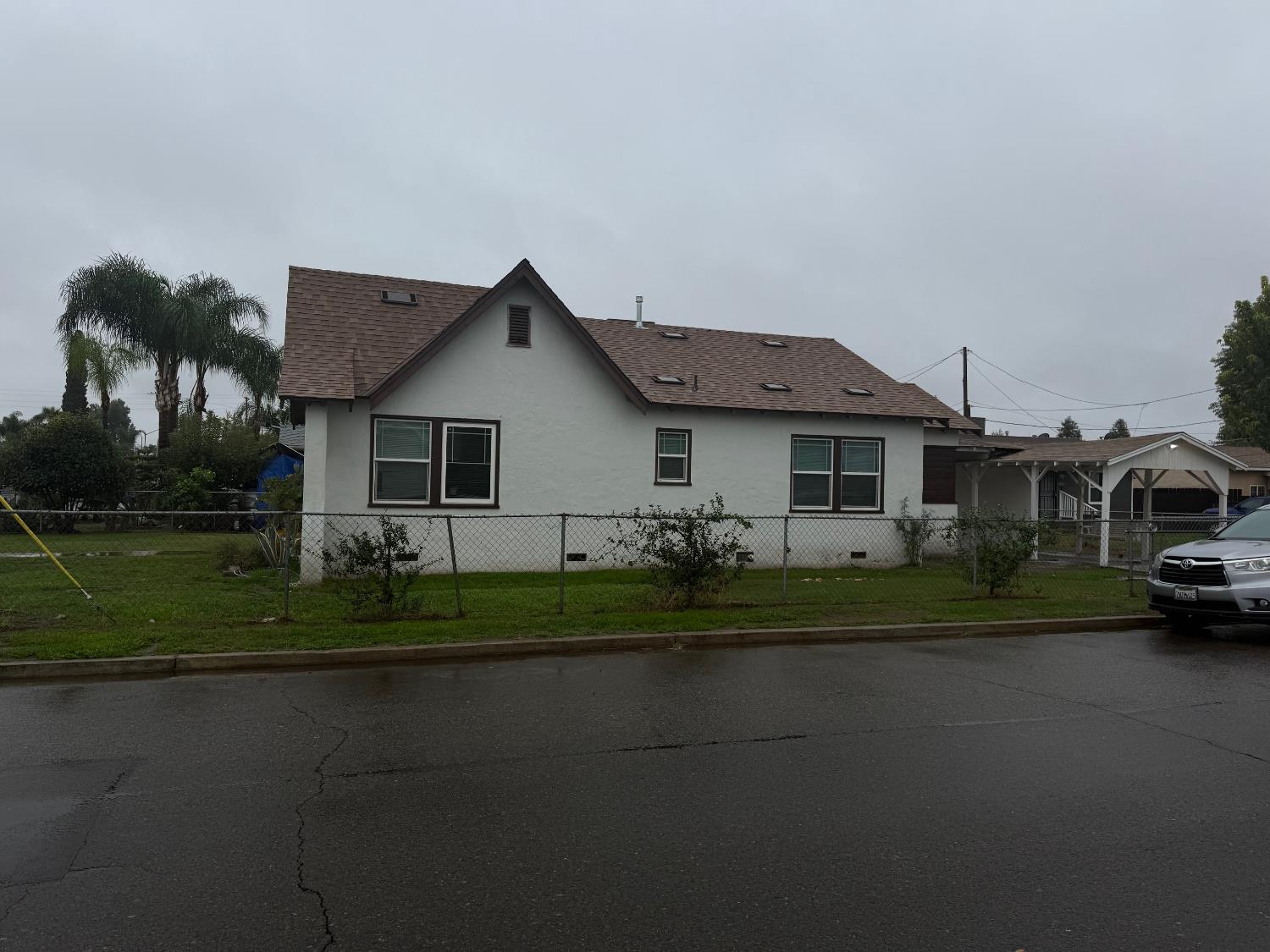1409 N Divisadero St, Visalia, CA 93291