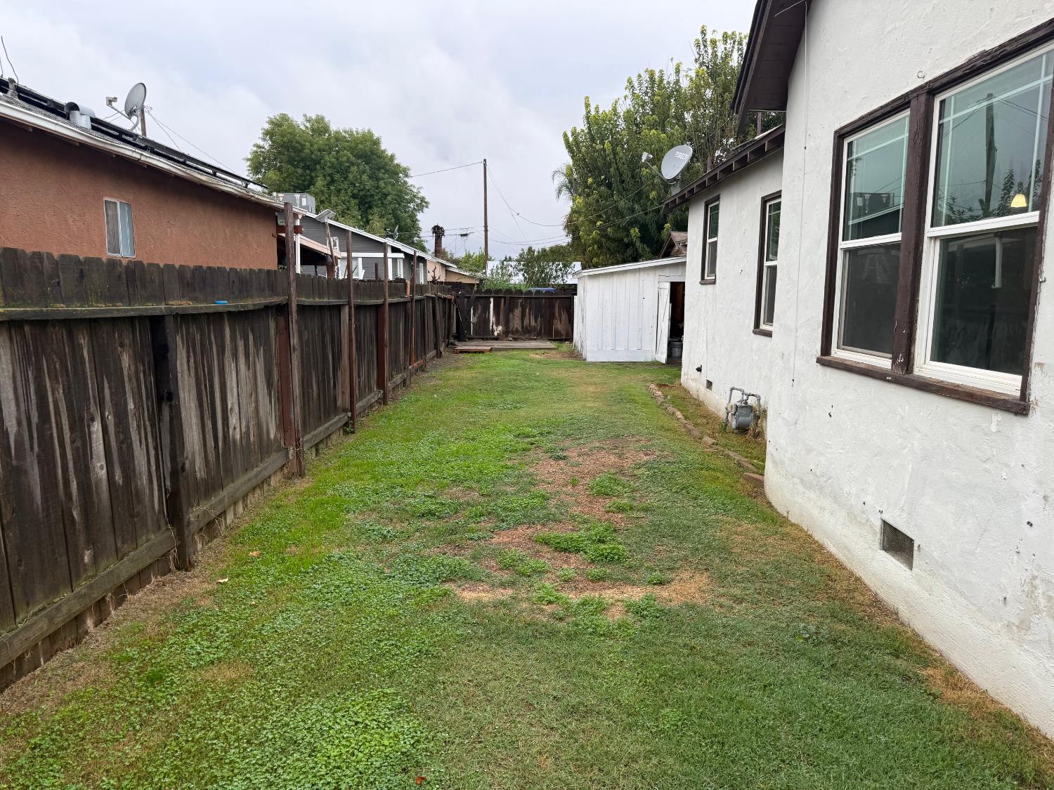 1409 N Divisadero St, Visalia, CA 93291