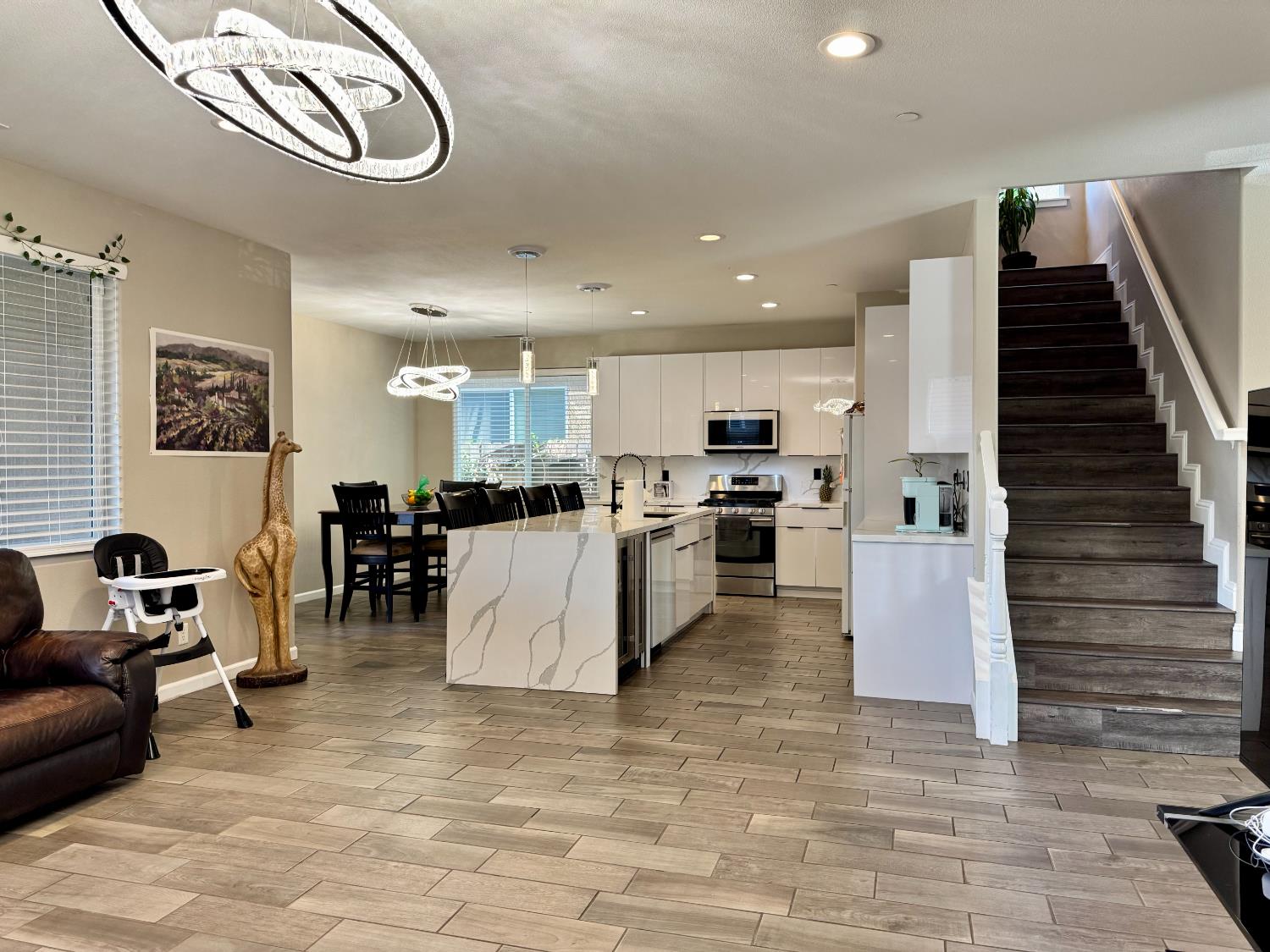 5865 E Beck Ave, Fresno, CA 93727