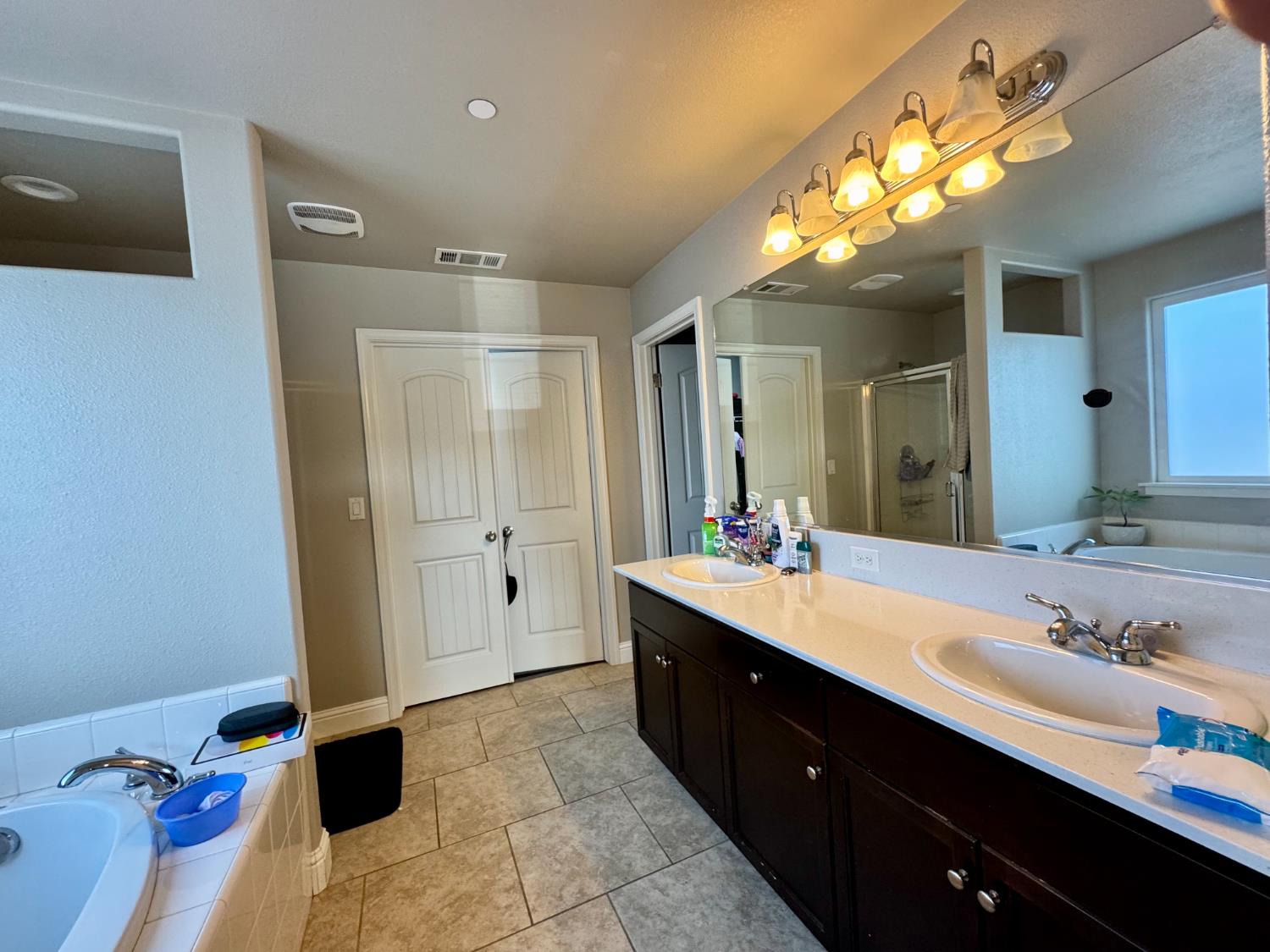 5865 E Beck Ave, Fresno, CA 93727