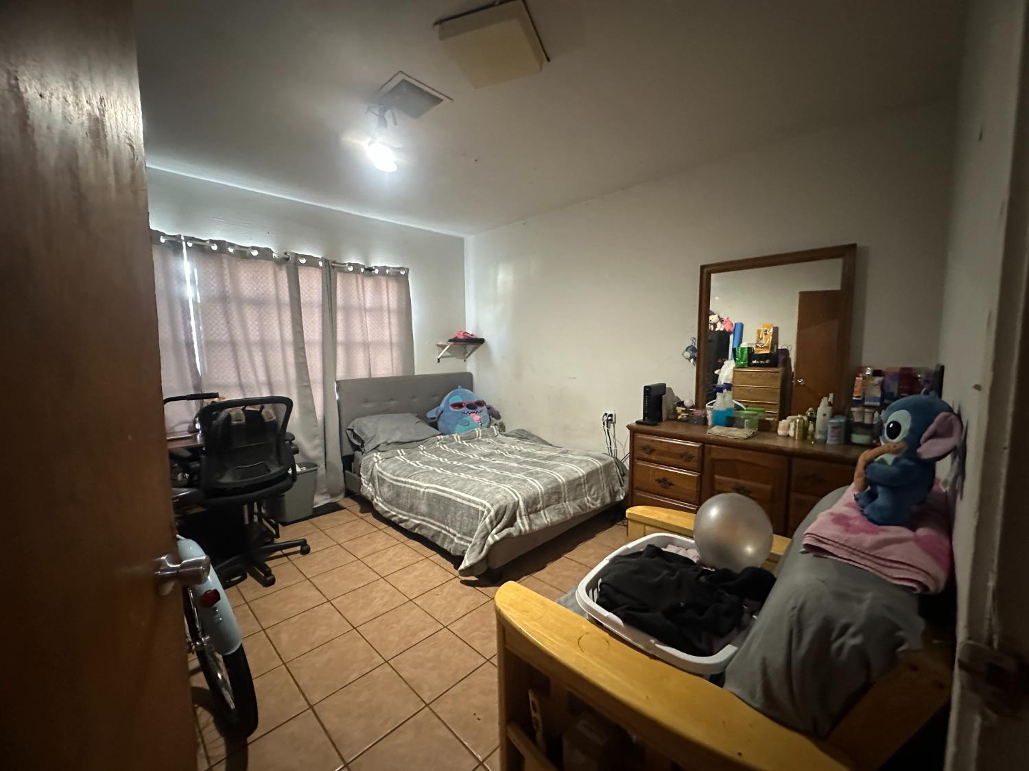 901 Mariposa, Kingsburg, CA 93631