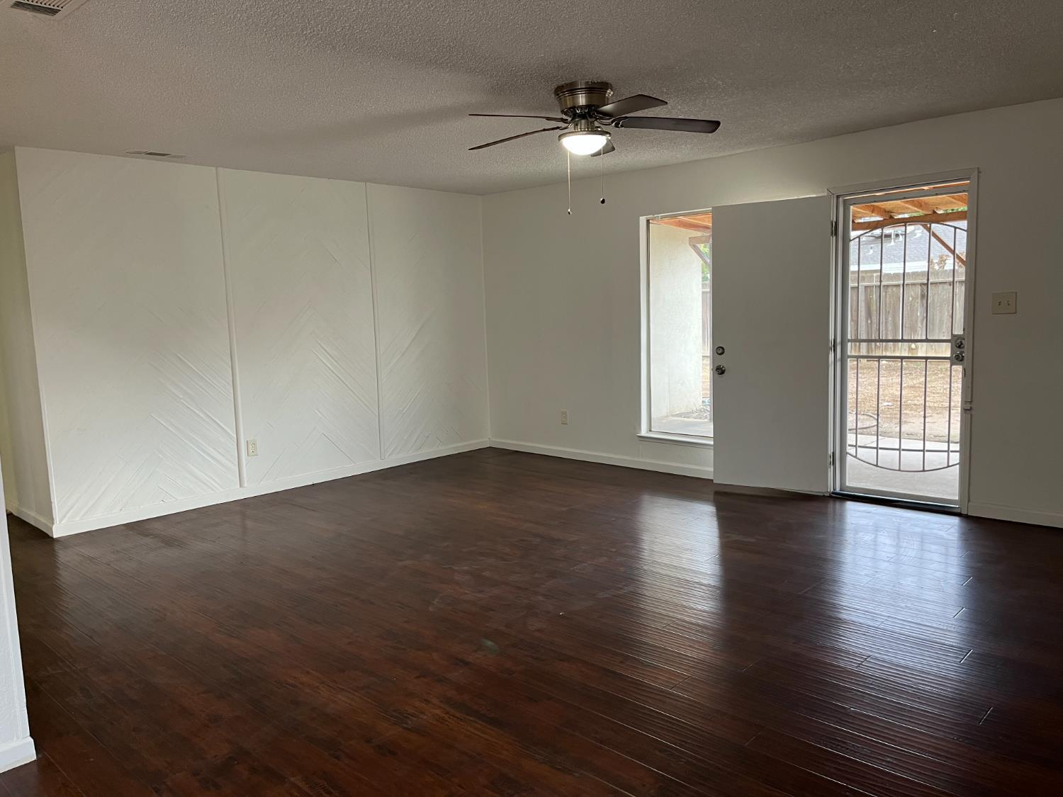 4529 N Warren Ave, Fresno, CA 93705