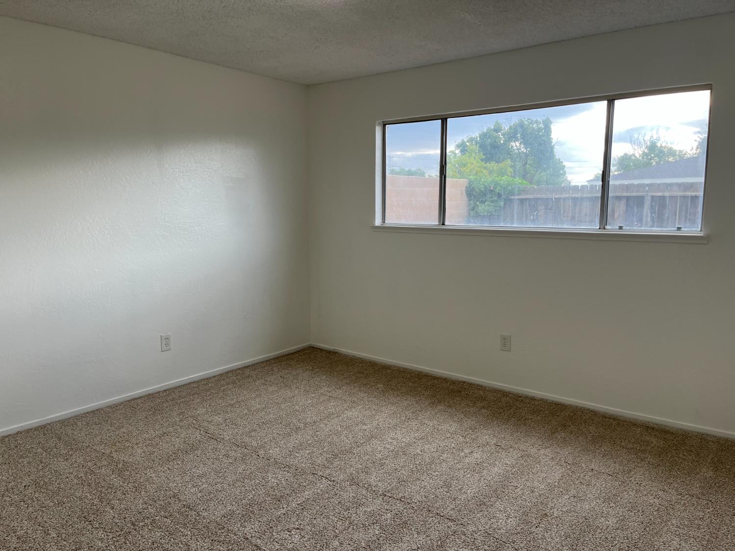 4529 N Warren Ave, Fresno, CA 93705