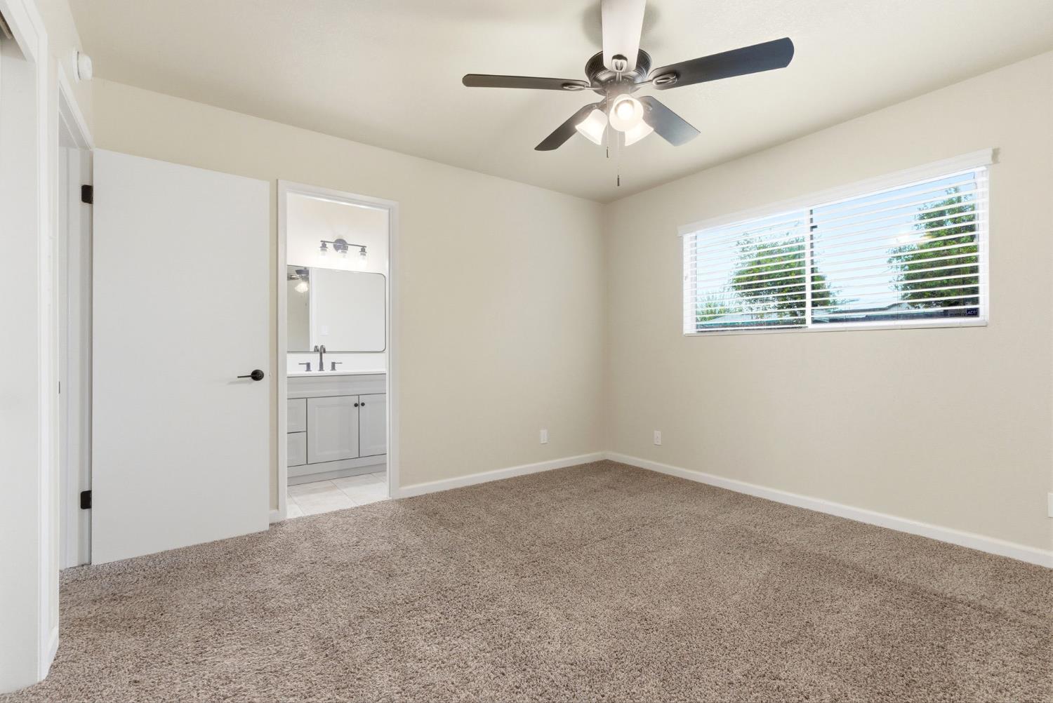 244 E Earl Way, Hanford, CA 93230