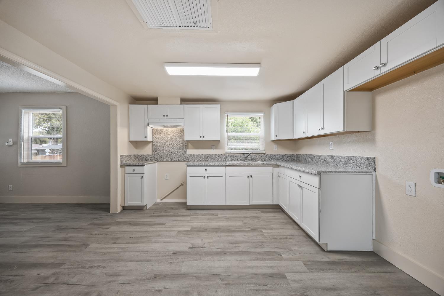 741 W Myers Ave, Fresno, CA 93706