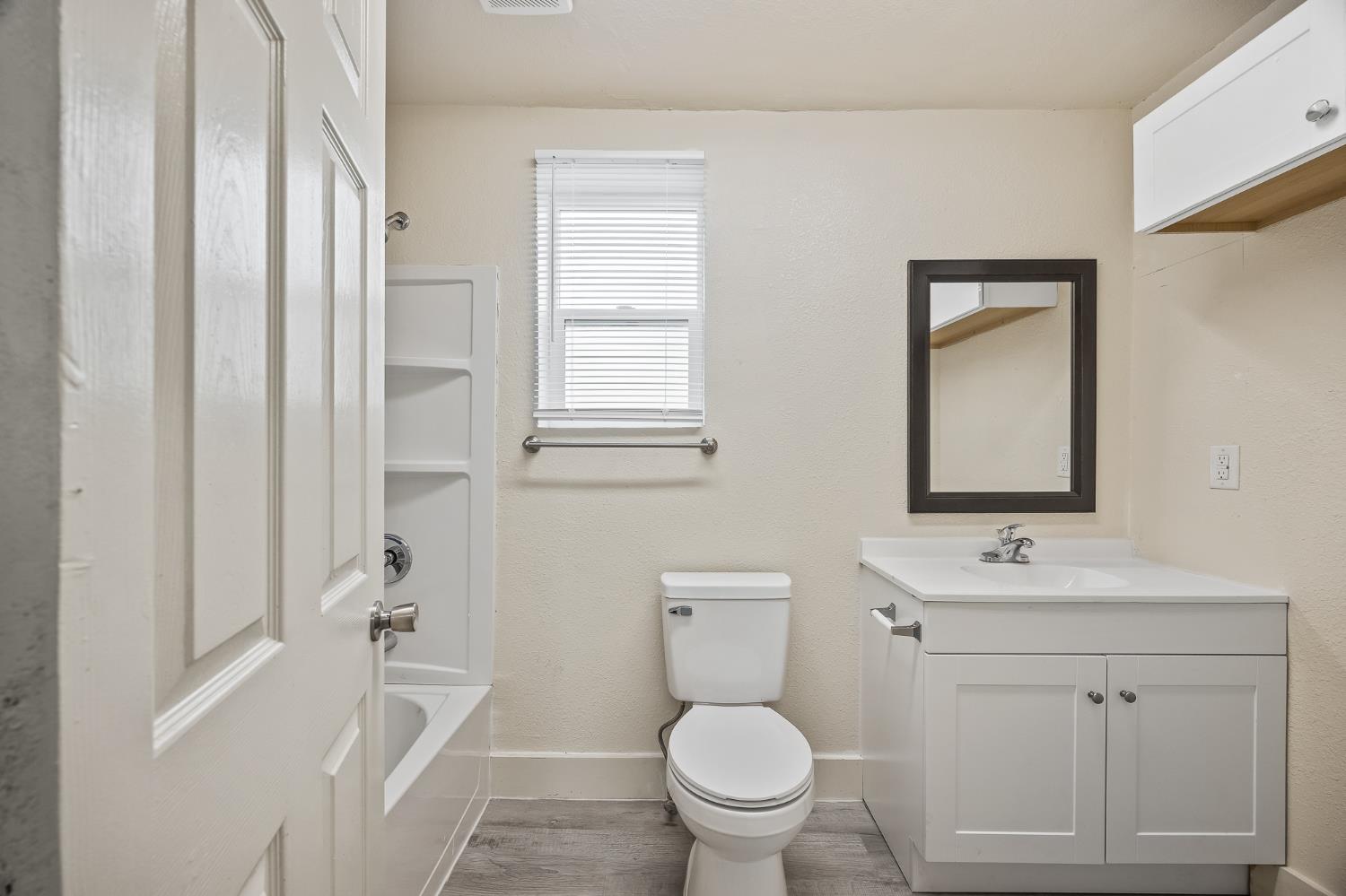 741 W Myers Ave, Fresno, CA 93706