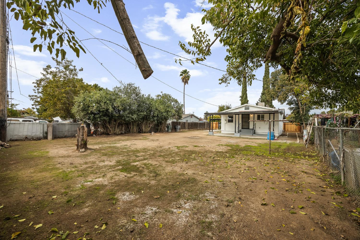 741 W Myers Ave, Fresno, CA 93706