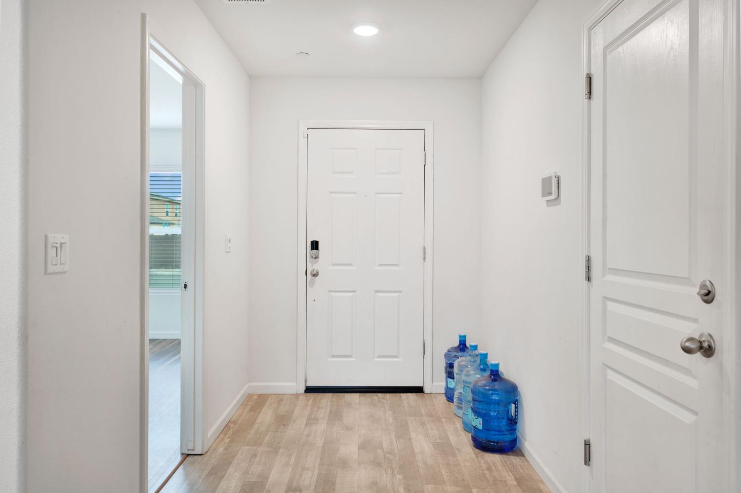 3689 N Mccaffrey Ave, Fresno, CA 93722