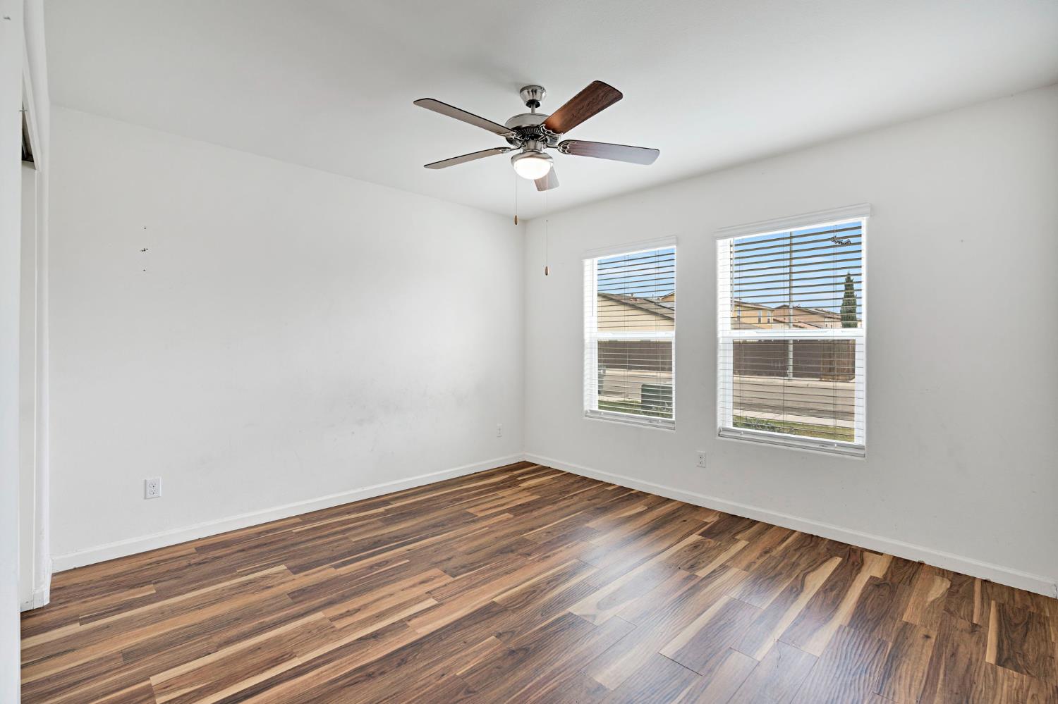 3689 N Mccaffrey Ave, Fresno, CA 93722